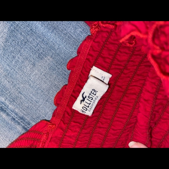 Hollister crop top - Picture 2 of 3